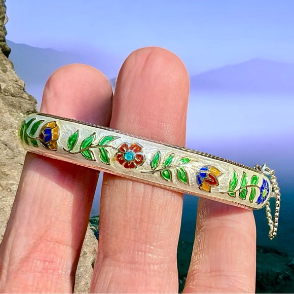 🌺Vintage Sterling Guilloche Enamel Bracelet - Picture 16 of 16